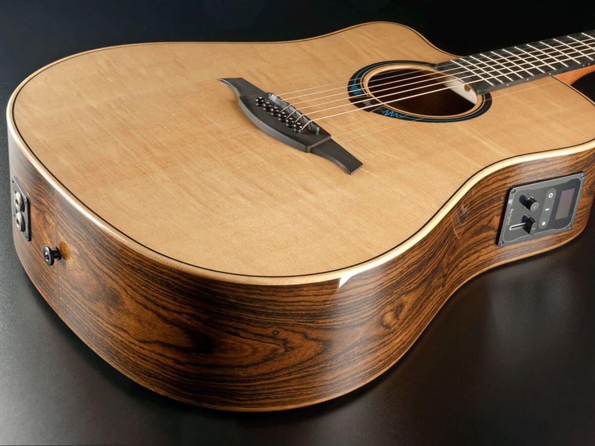 À la découverte des guitares du futur - La Lâg HyVibe