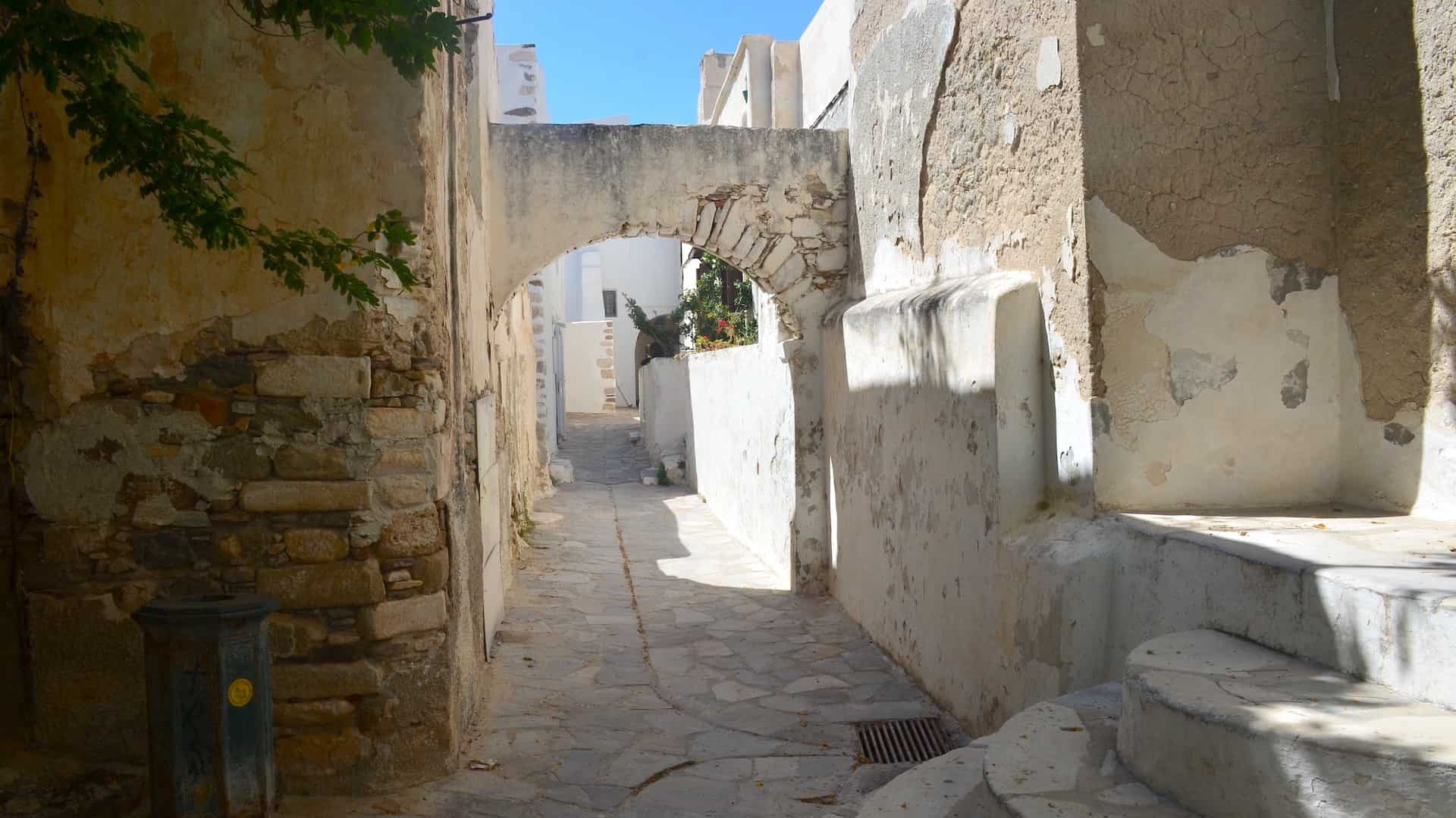 Lanes of Chóra Old Town Náxos