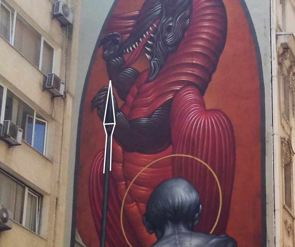 Докато държим Копието насочено нагоре, ние никога няма да можем да върнем Змея обратно в подземното му обиталище.