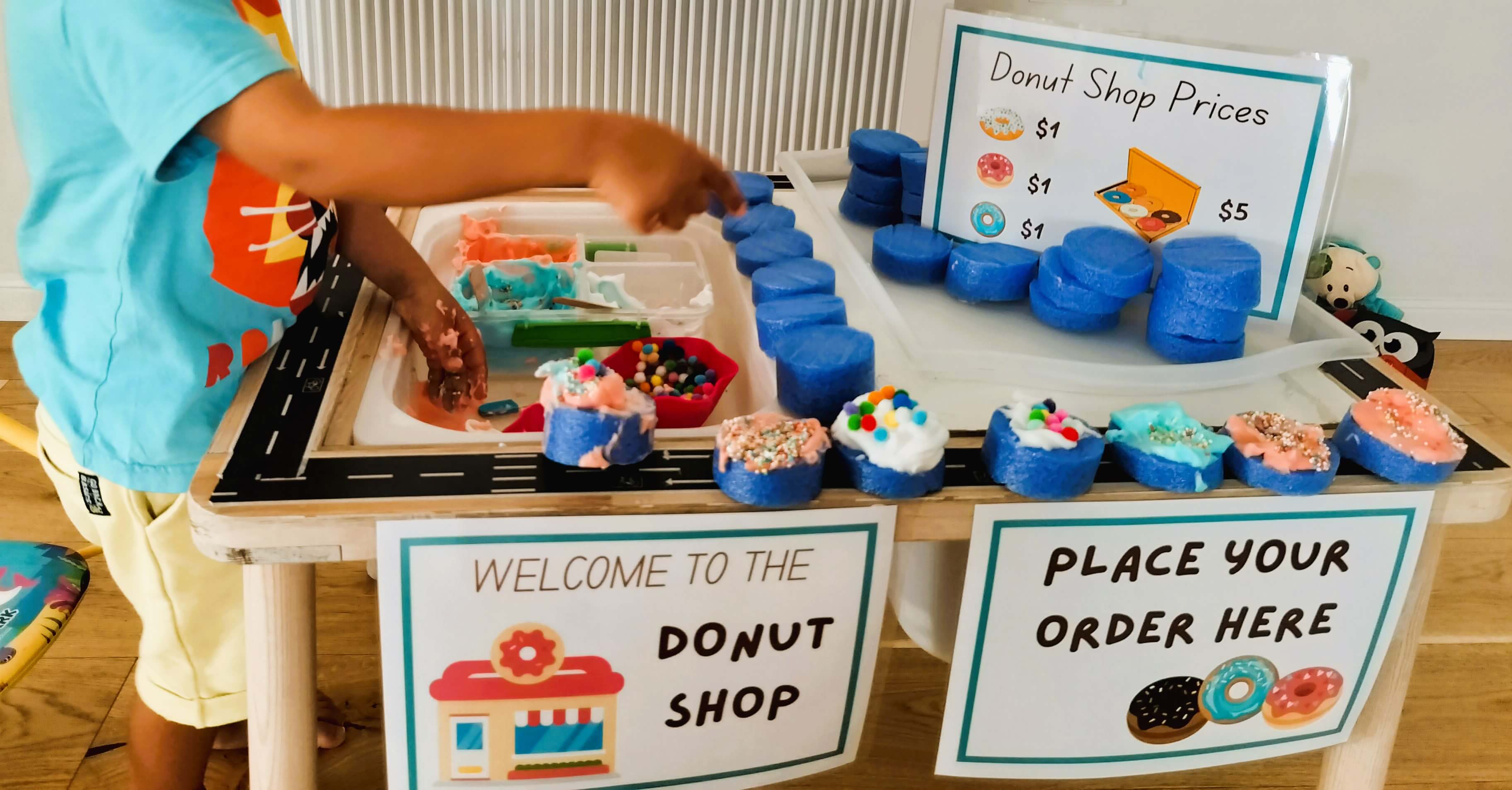 DONUT STAND DRAMATIC PLAY CENTER FOR KIDS 