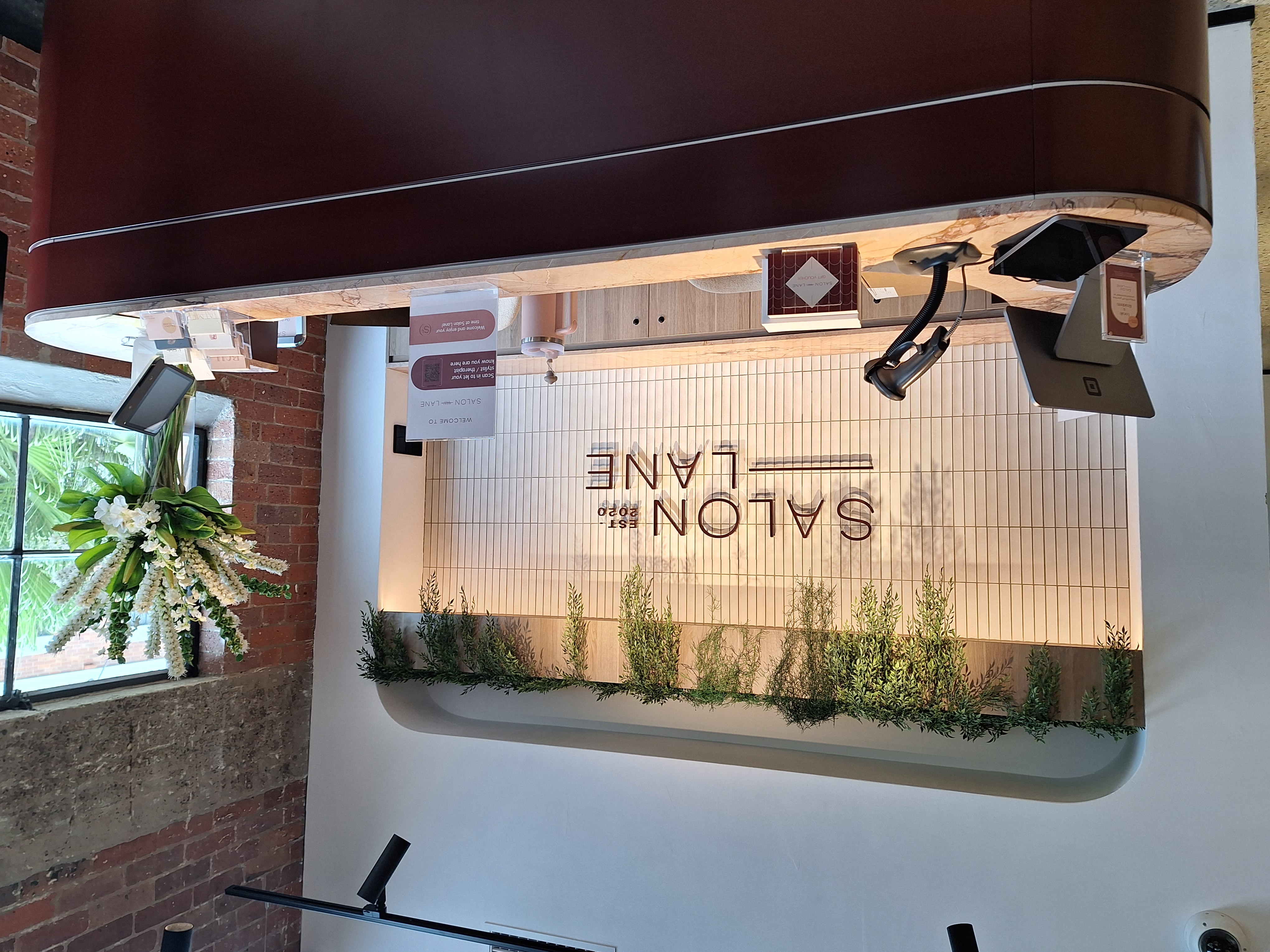 Salon lane Reception