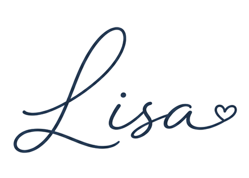 The name ‘Lisa’ written in elegant dark blue cursive with a small heart at the end.