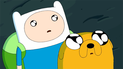 Gif de Finn et Jake d'Adventure Time, qui s'émerveillent en regardant le ciel, les yeux brillants et la bouche légèrement entrouverte