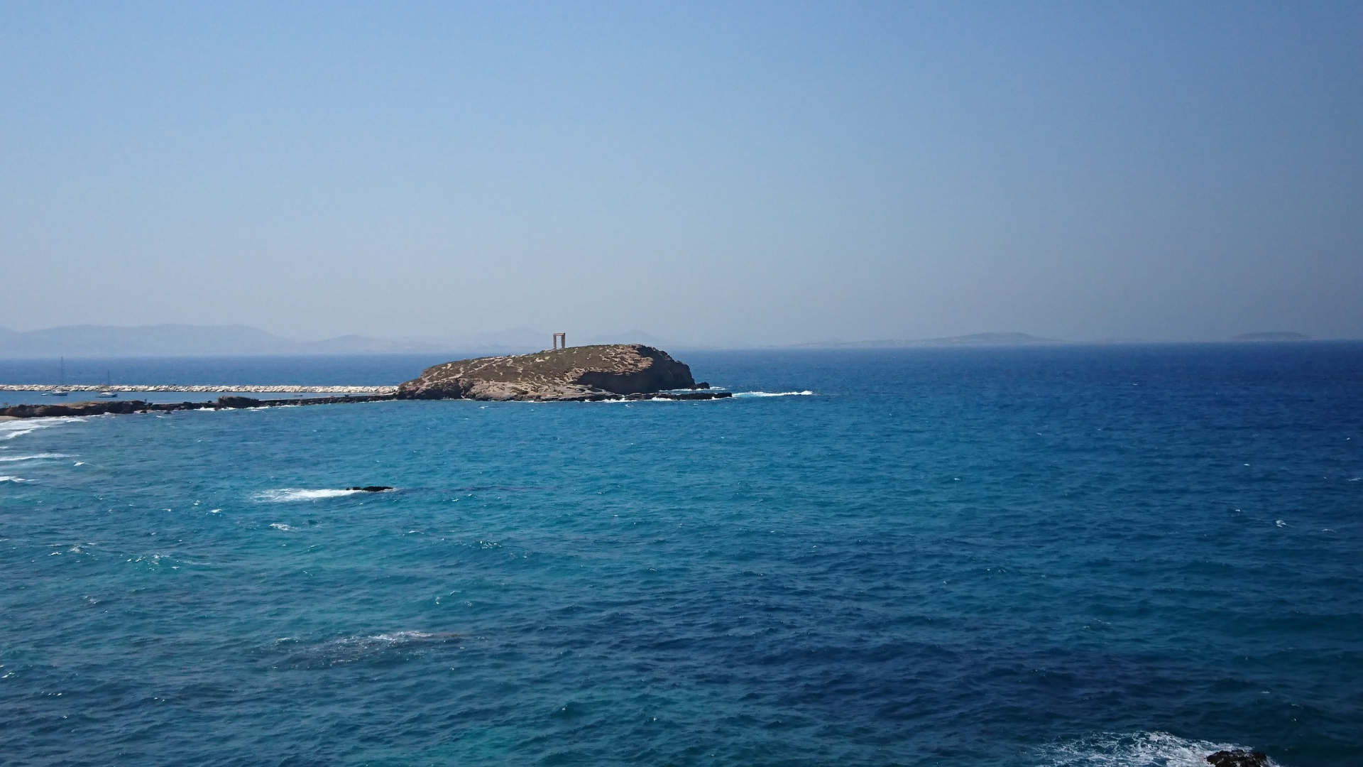 Approaching the Island of Náxos