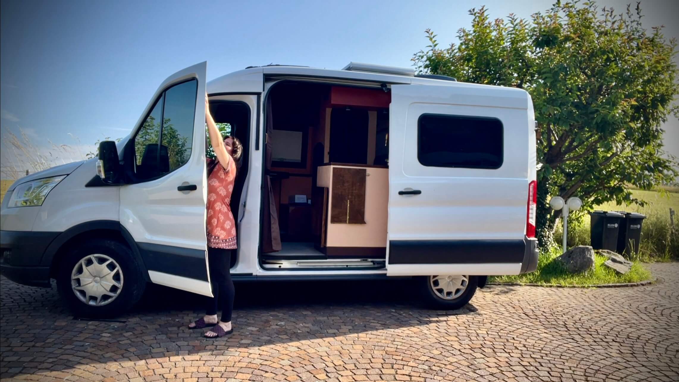 van life solo female traveler favie music