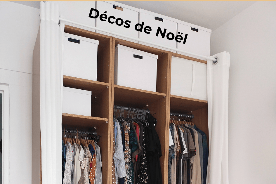 Armoire rangement vêtements boîtes décos Noël haut - rangement saisonnier organisation dressing chambre stockage home organiser encombrement