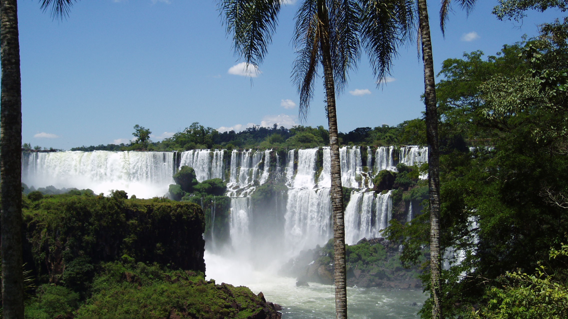Brazilian side of Iguaçu NP Salto Rivadavia a group of cataracts 