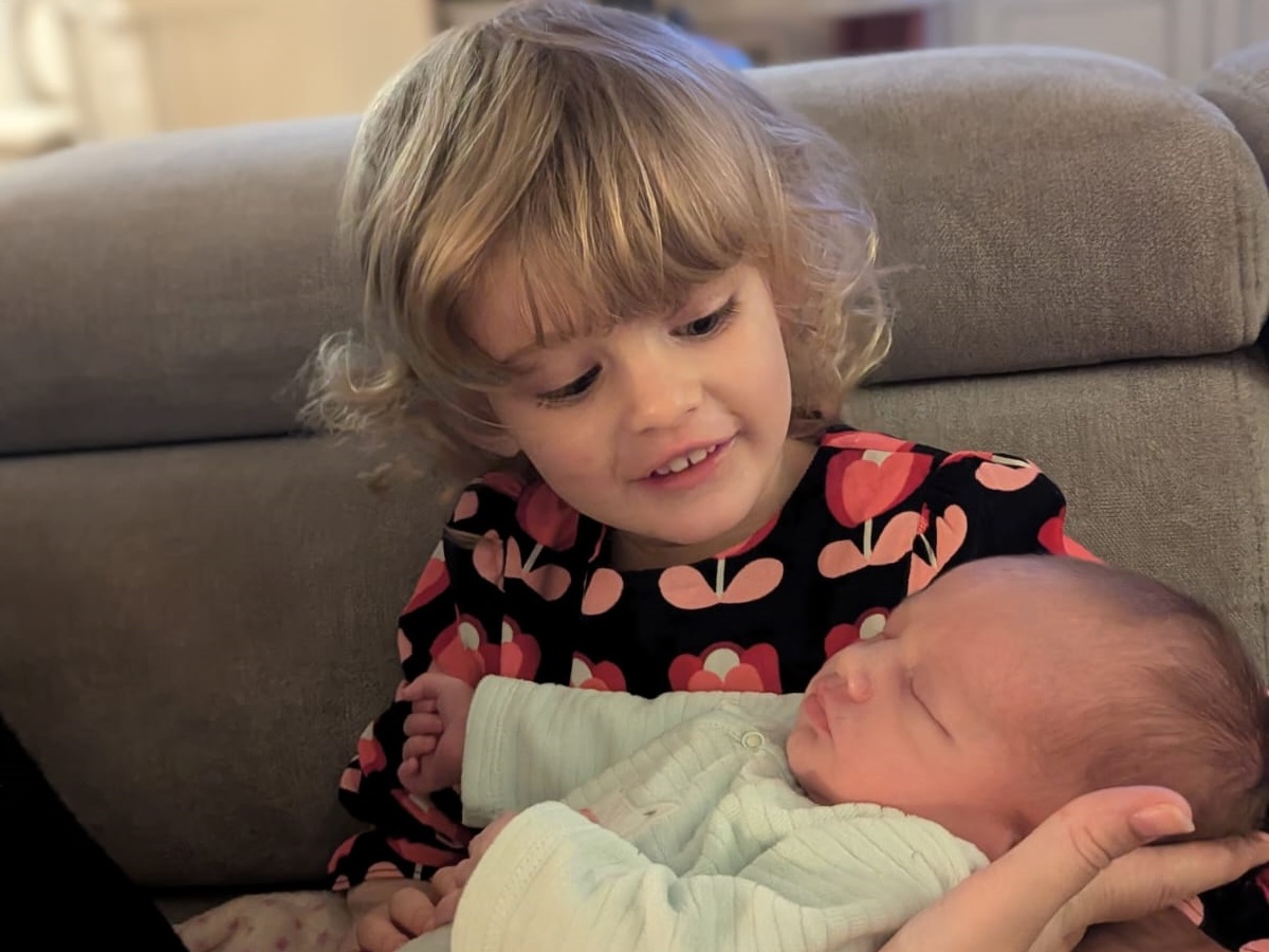 Elena Lili-Anne French post