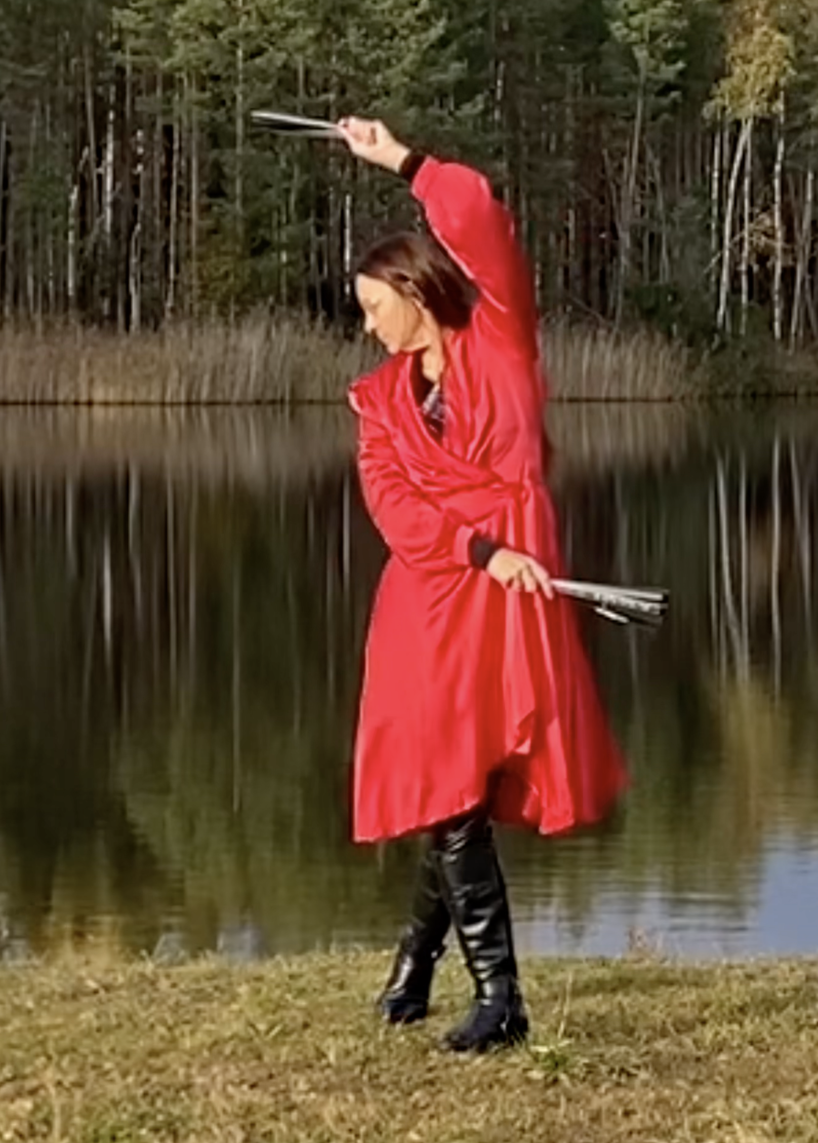 力劈山 "Spēks pāršķeļ kalnu"