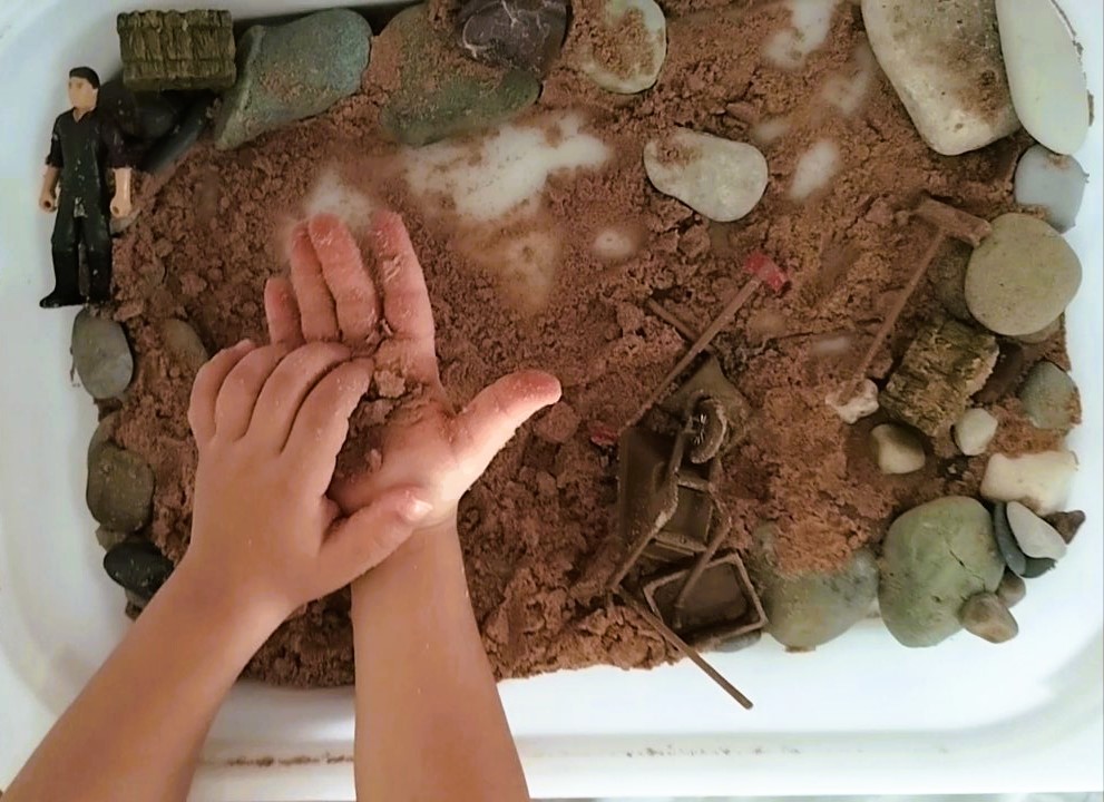 sensory dirt activity