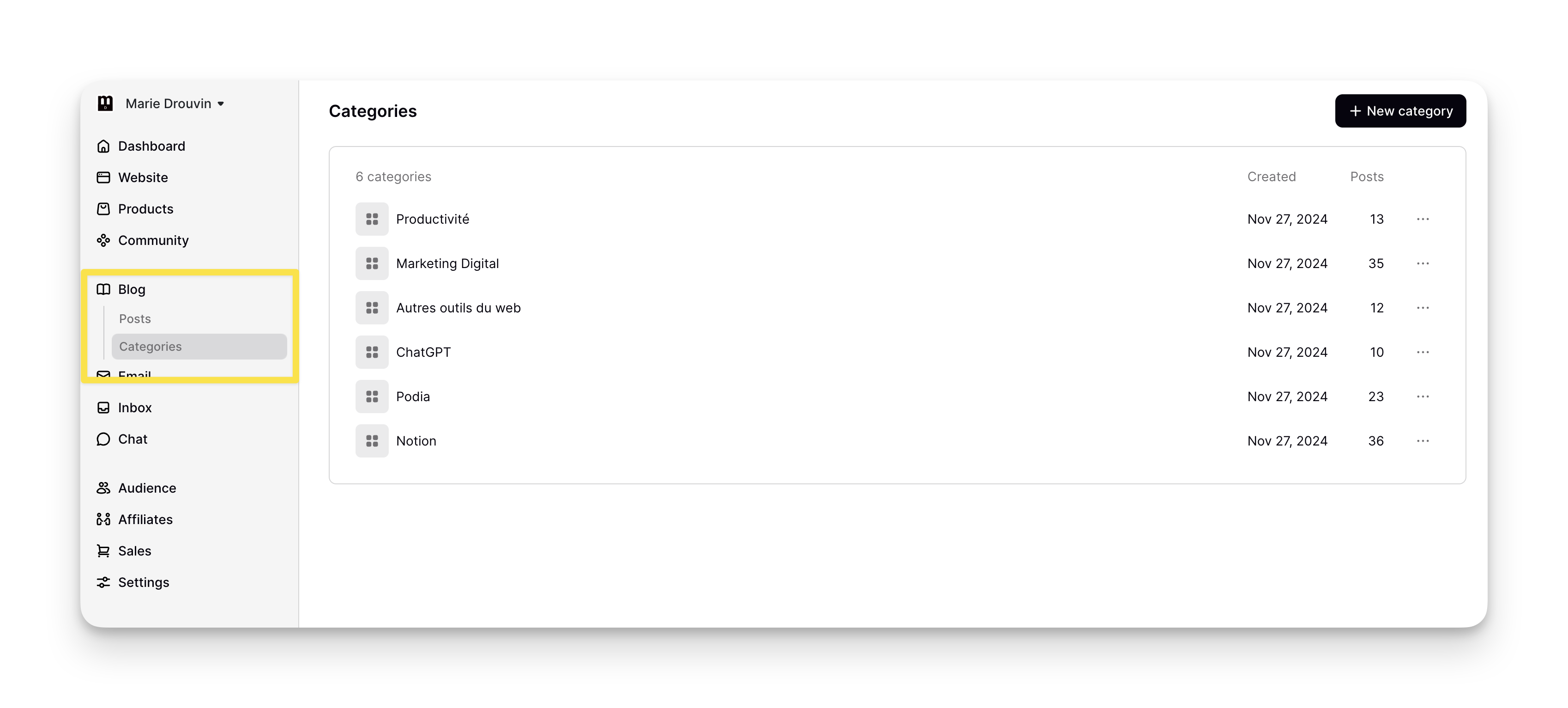 comment gérer les catégories de blog sur Podia