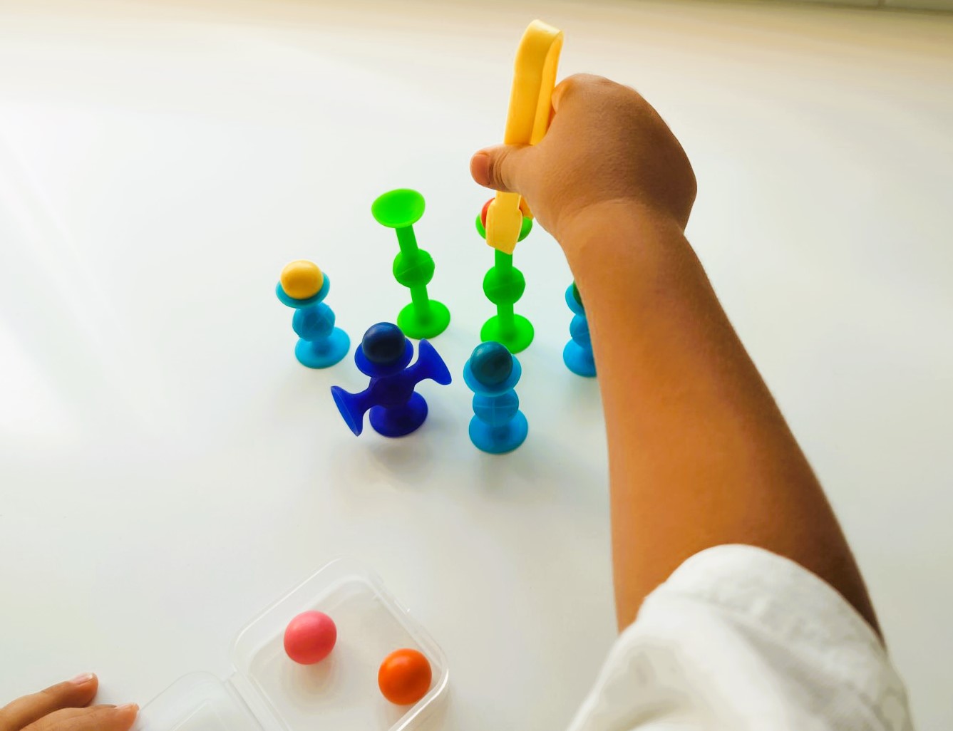 Tweezers activity prescoolers