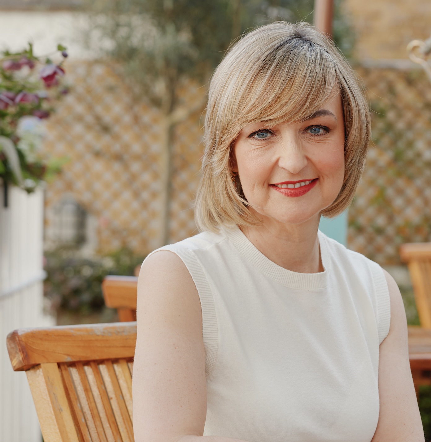 Fiona McKay expert menopause coach appearing at menopause retreats