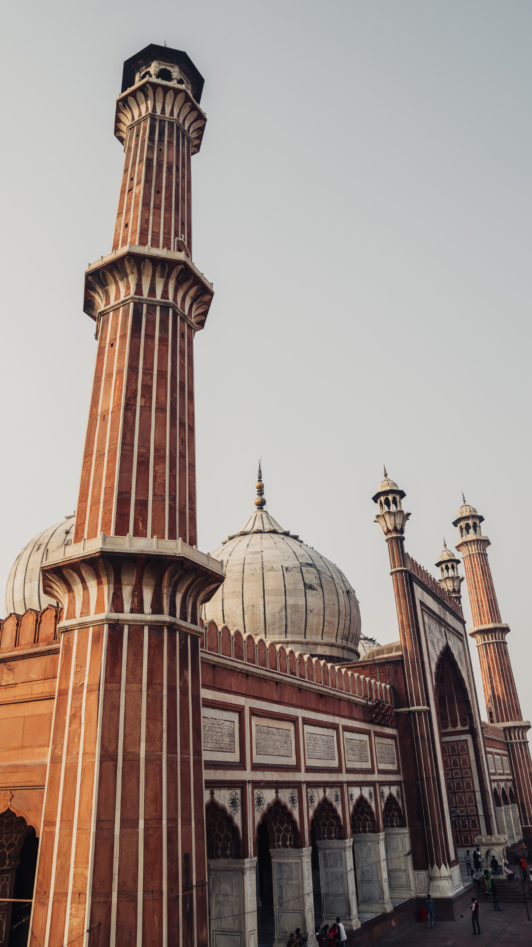 Masjid-i-Jehān-Numā - Old Delhi