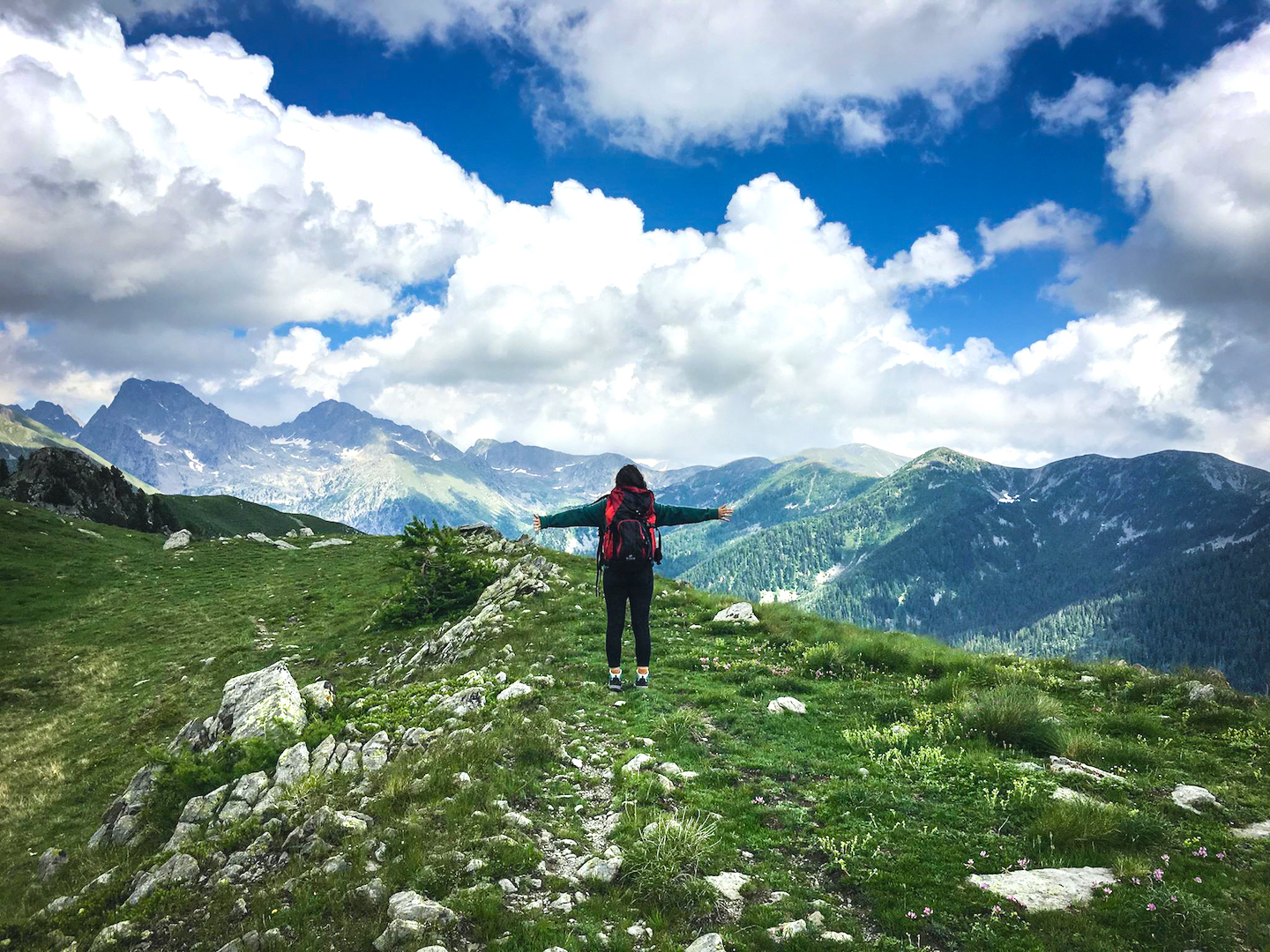 Guide pour comprendre l’astrocartographie et l’influence des lieux sur la vie