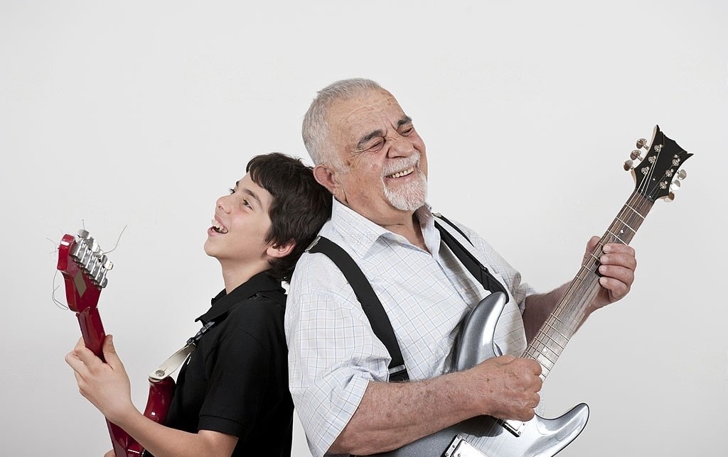 trop vieux pour apprendre à jouer de la guitare