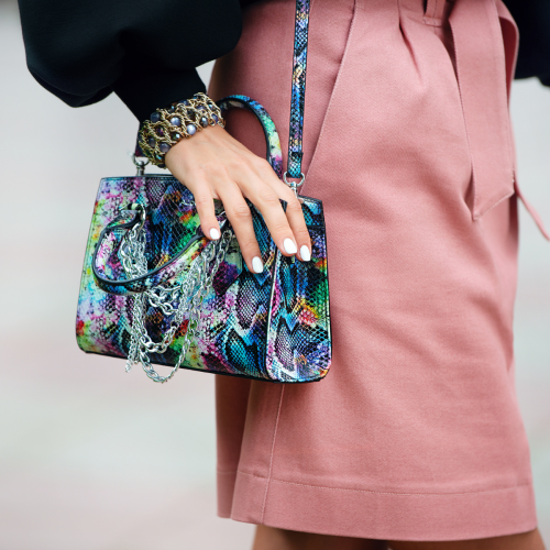 sac-pour-attirer-loeil-loin-du-ventre