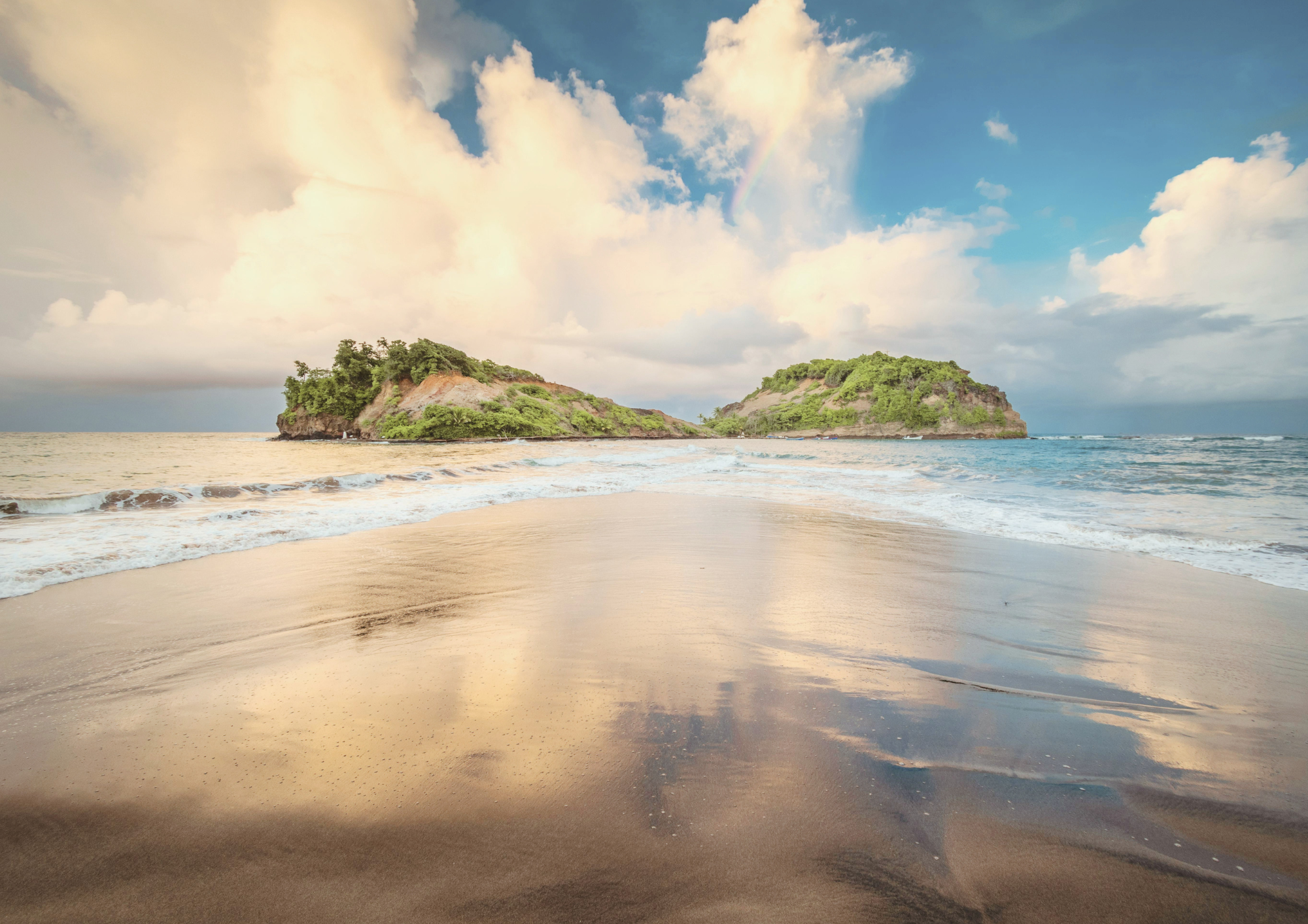 Chemin dans la mer en Martinique