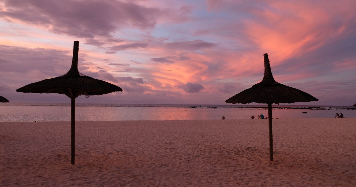 Coco&Filao - Coucher de soleil à Flic-en-Flac, Île Maurice