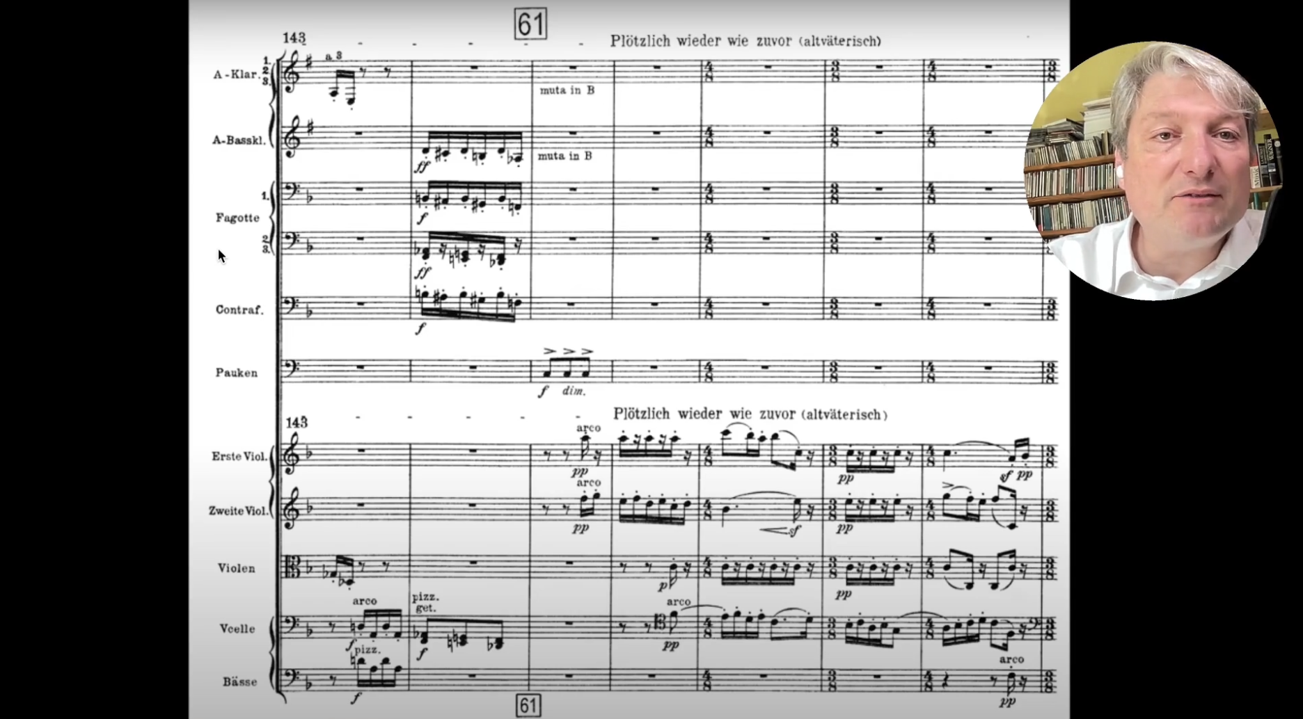 Jérôme Pernoo expliquant une partition de Mahler
