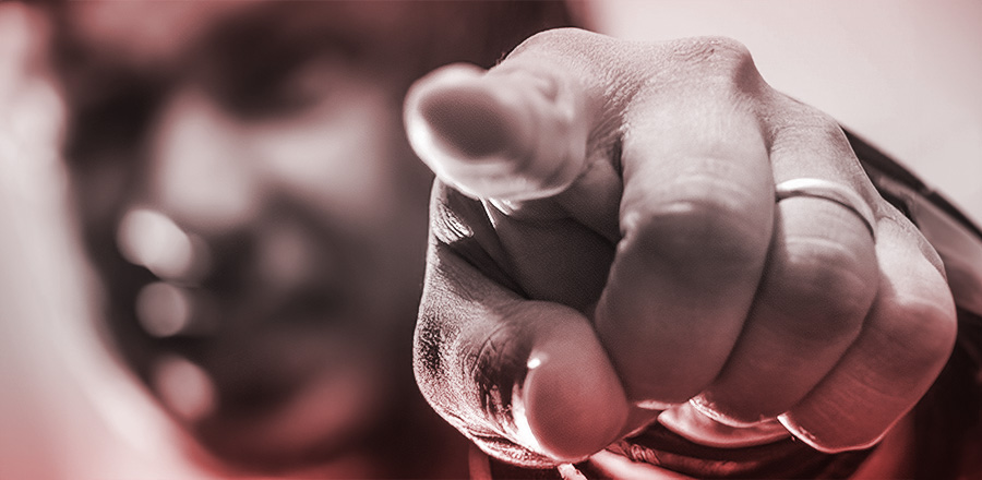 LE JUGEMENT/REGARD DES AUTRES