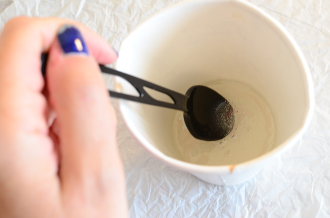 disposable spoon stirring resin for coasters