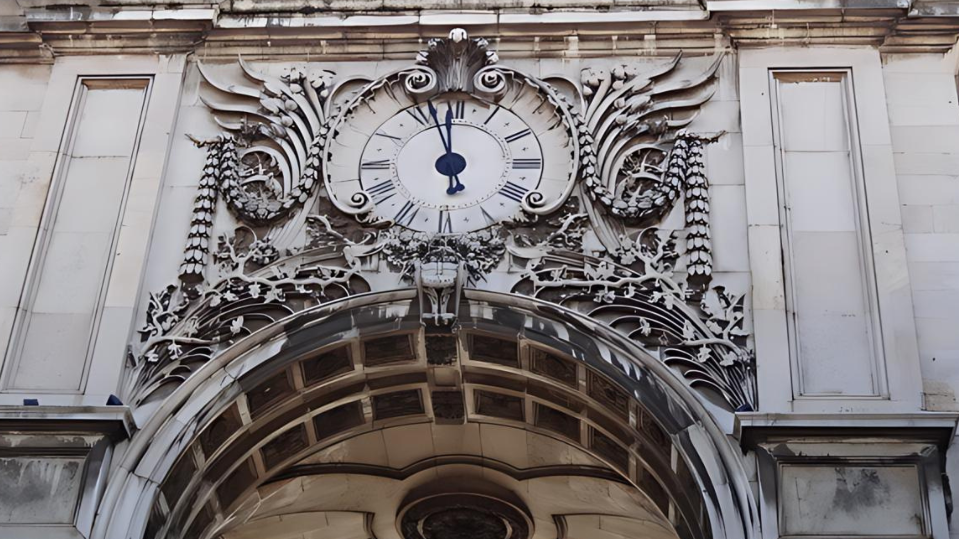 Rua Augusta Arch - Clock, Lisbon