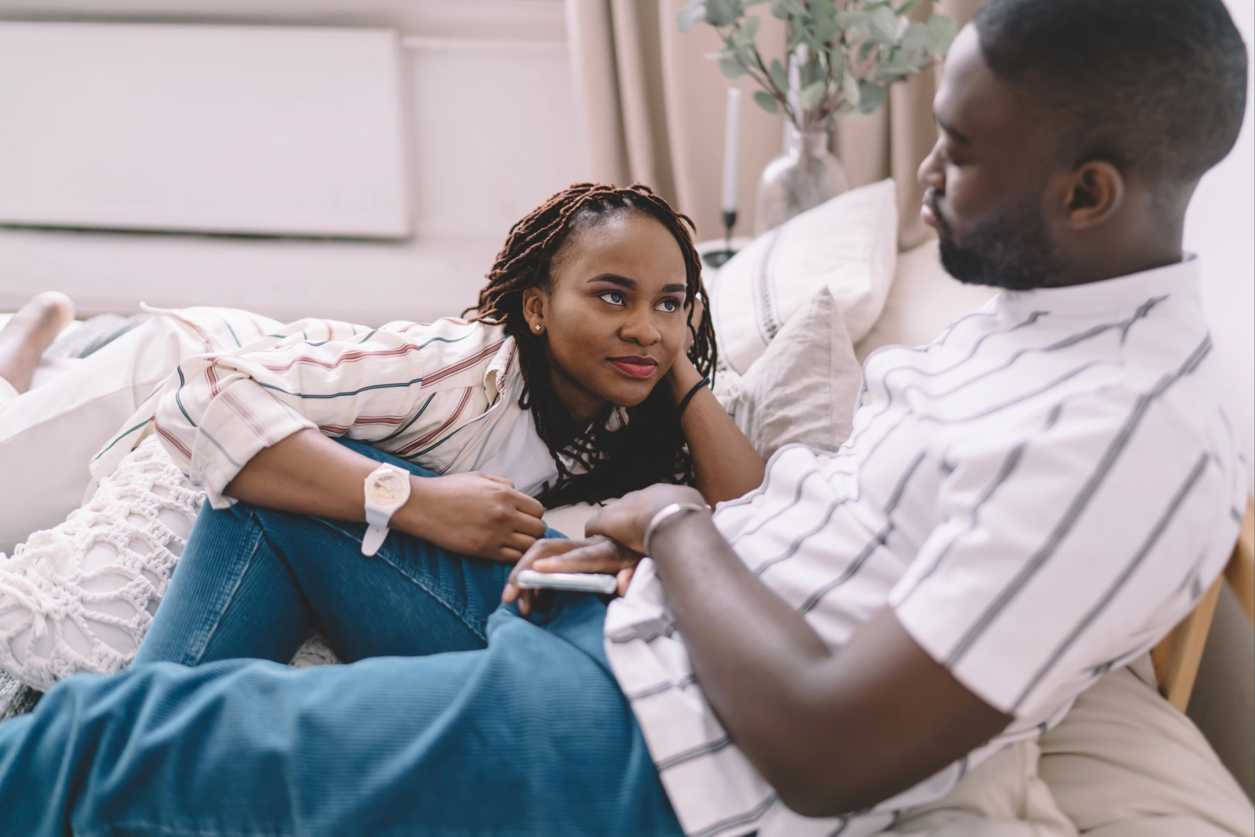 How Cognitive Distortions Lead To Feeling Anxious in a Relationship