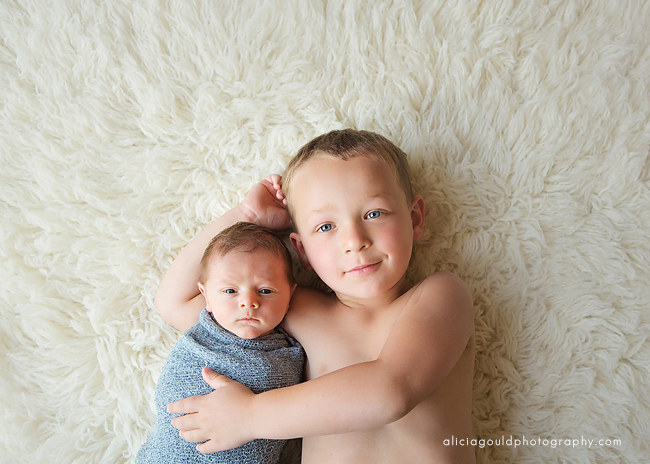 Newborn photography tips | wrapping by Alicia Gould via Click it Up a Notch