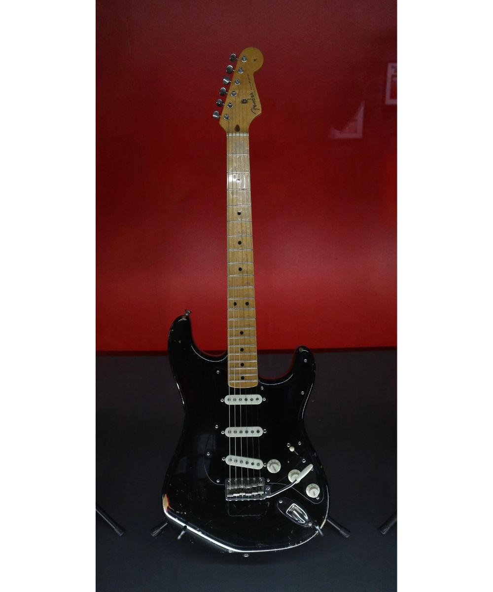 Quelles sont les guitares les plus chères au monde - La Black Strat de D. Gilmour
