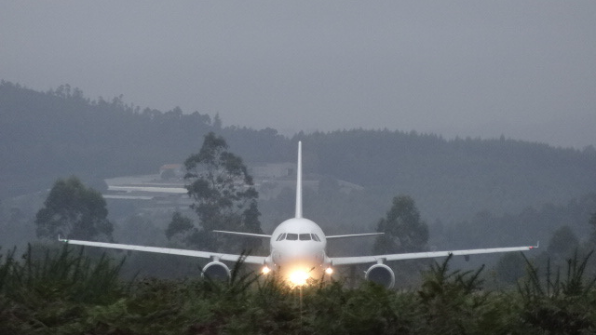 Camino de Santiago - Counting My Blessings - 12Labacolla Aeropuerto Santiago de Compostela
