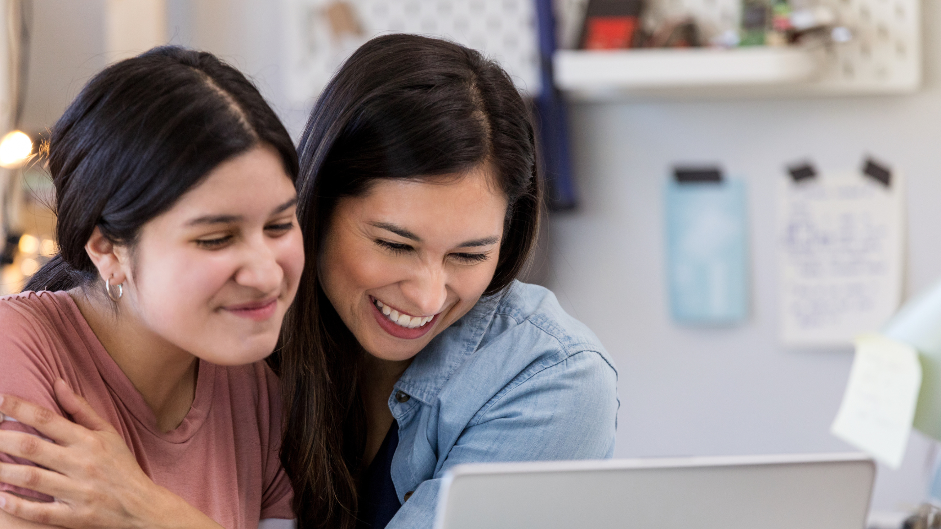 mother daughter computer
