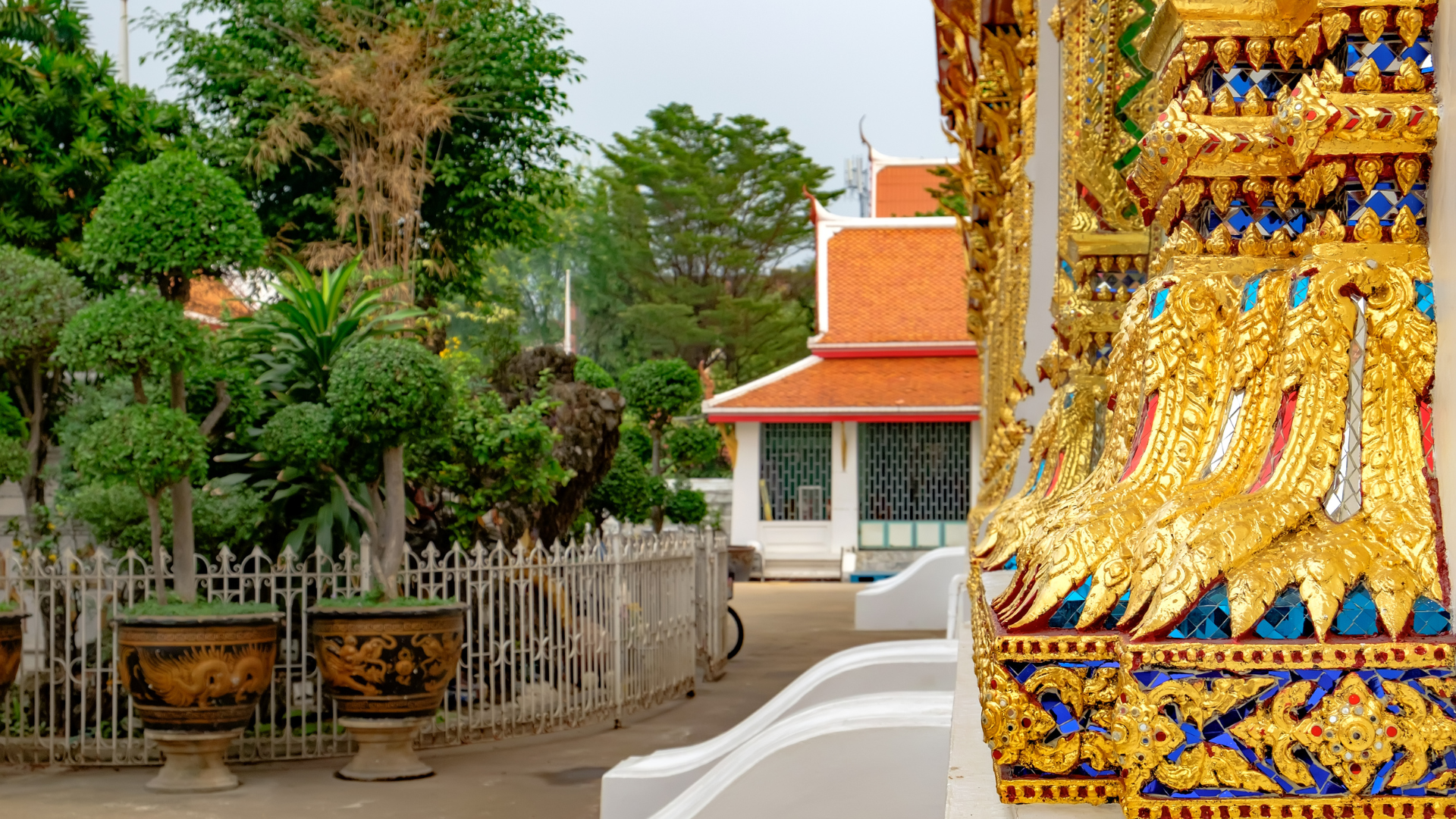 Wat Chana Songkhram Rachawora Mahawiharn Bangkok
