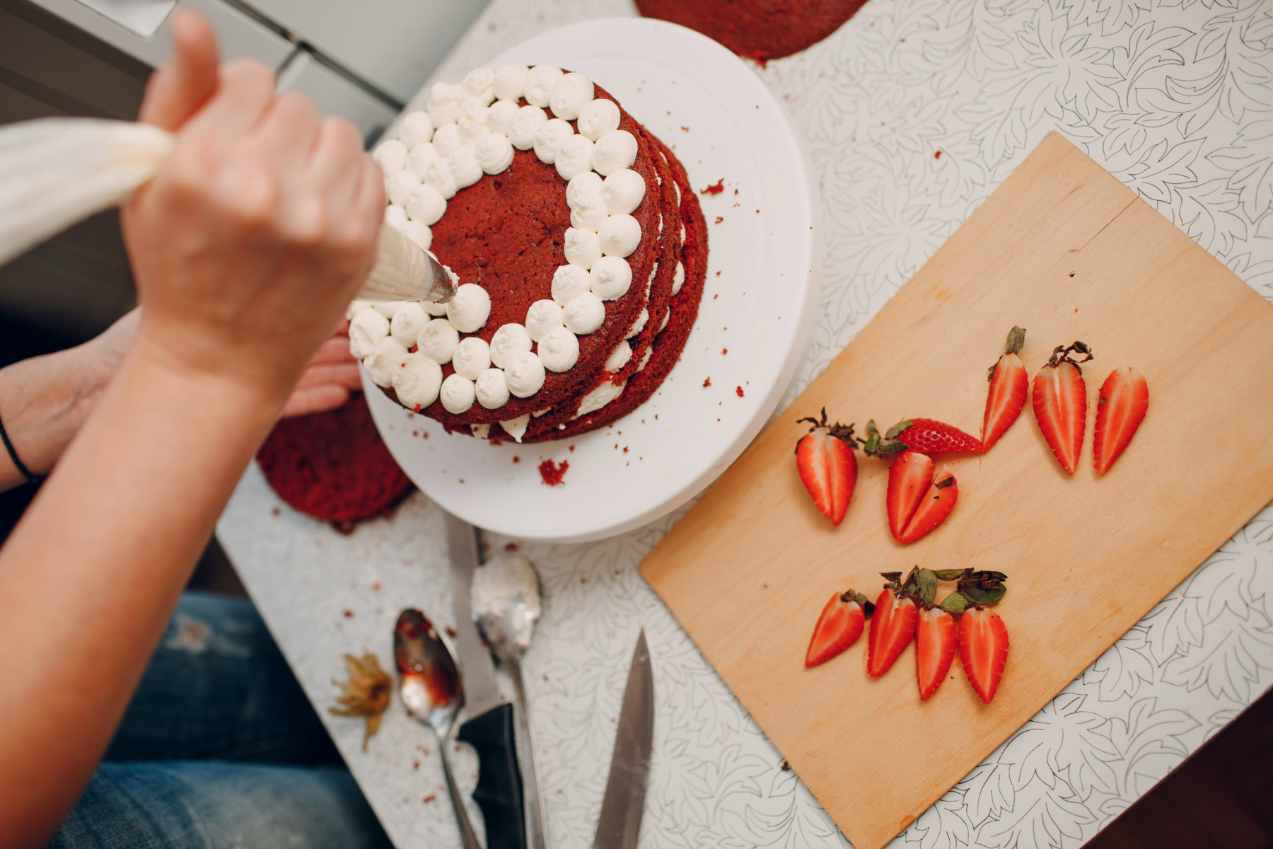 Valentines Solo Date Ideas - What To Do on Valentine's Day by yourself