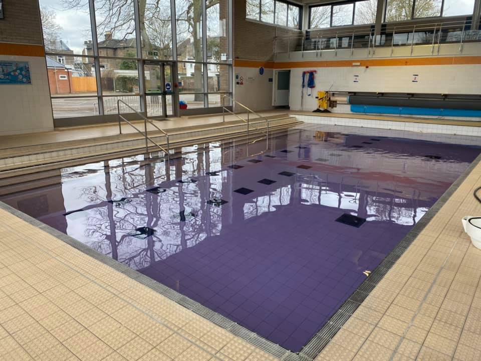photo of a dye test in a commercial swimming pool