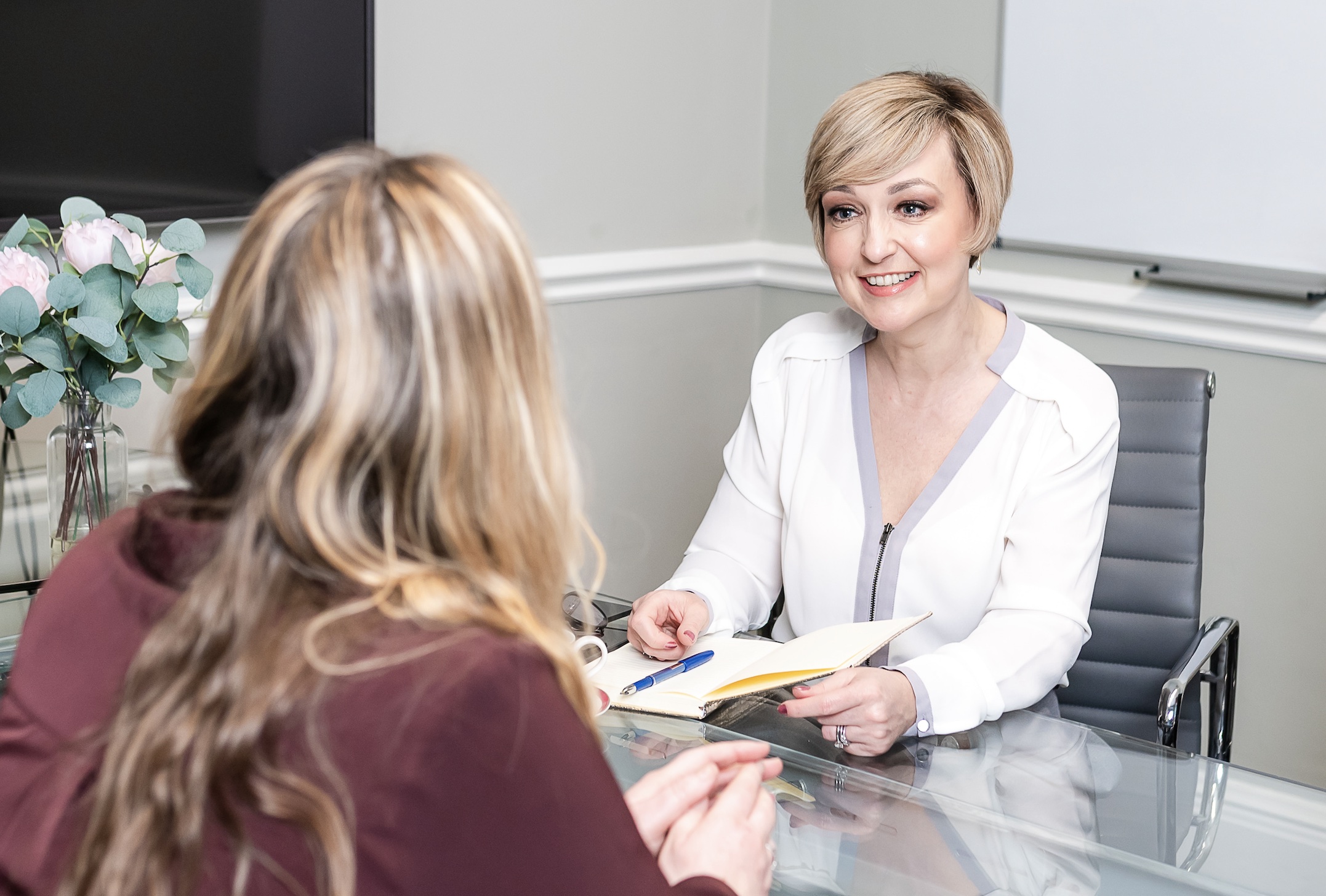 Fiona McKay providing expert C-suite career coaching and business growth strategy as The Menopause Career Coach