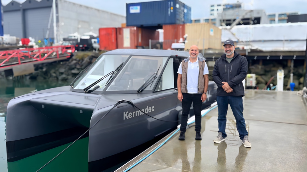 Guided tour of the Vessev VS-9