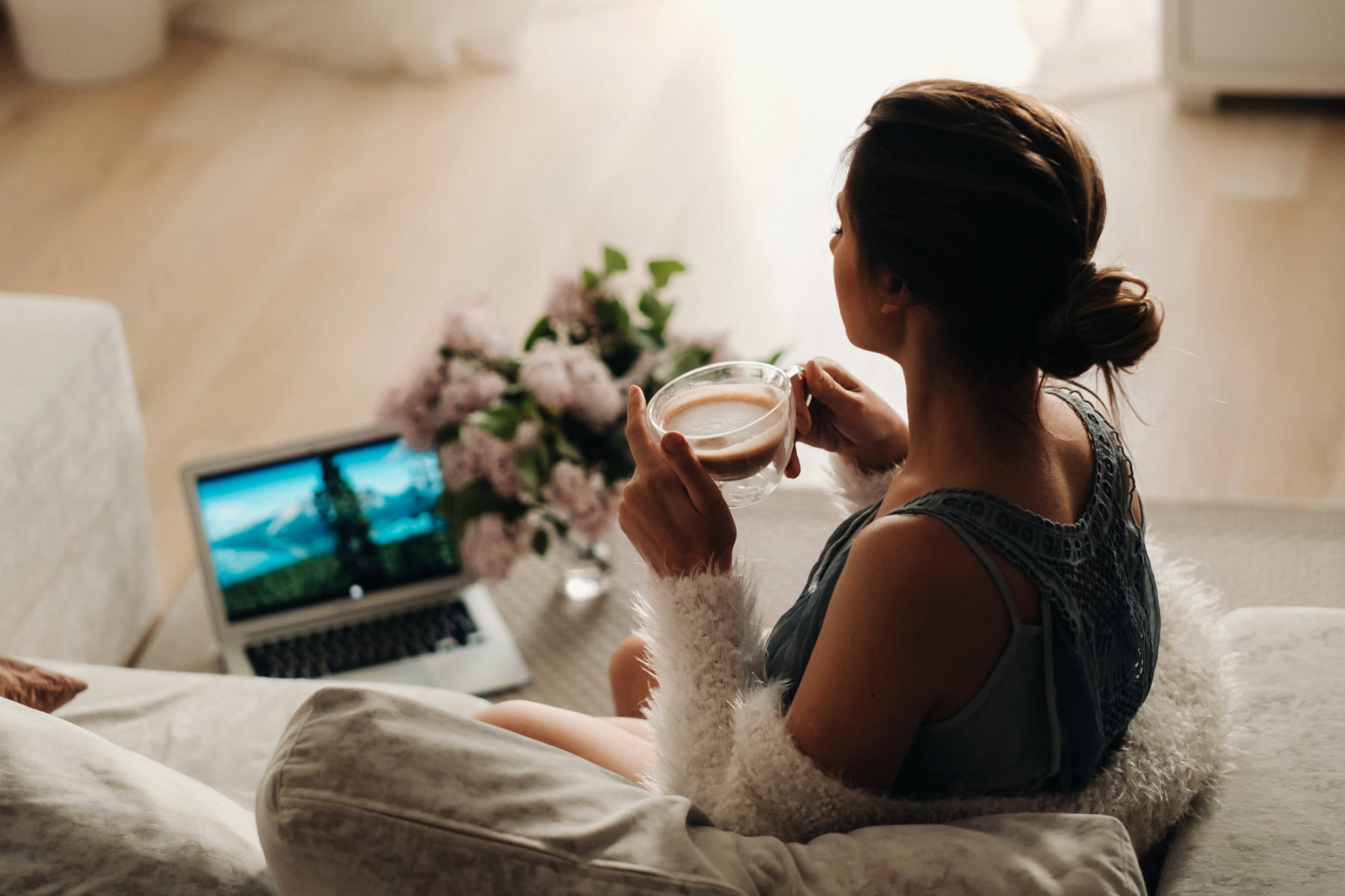 The Monthly Self Love Cycle No One Talks About (But All Women Experience)