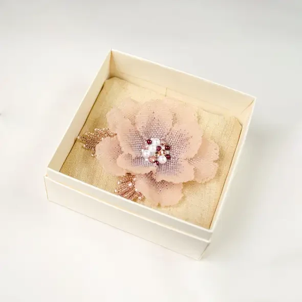 Custom Brooch Box