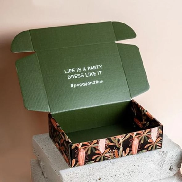 custom-groomsmen-boxes-wholeale