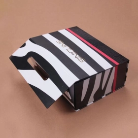 Custom Rigid Boxes custom-rigid-boxes-packaging