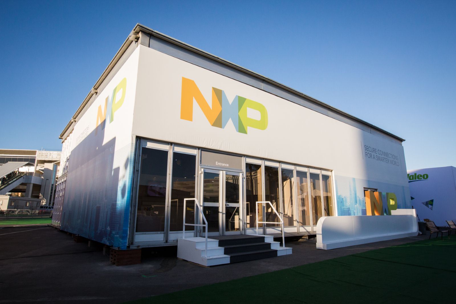Consumer Electronics Show 2015  (CES) X