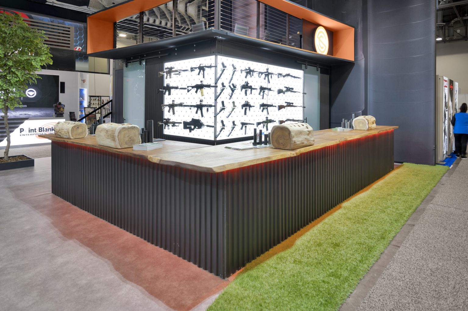 SHOT Show 2024 (30x50)