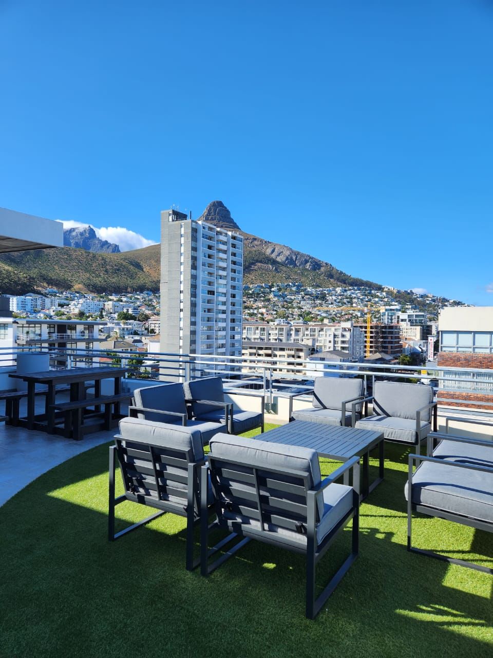 LAL Cape Town - EUR 4