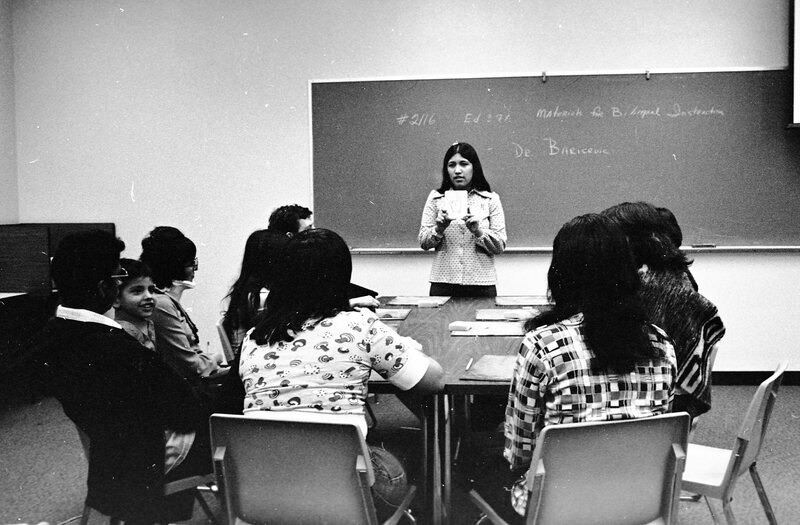 1975 Languages, Bilingual Studies 25