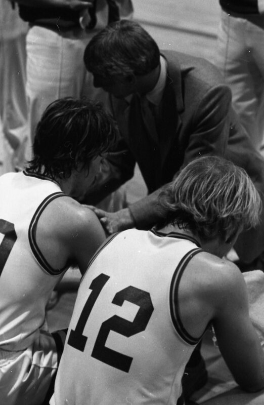 1983 Men's Basketball, Coaching 03