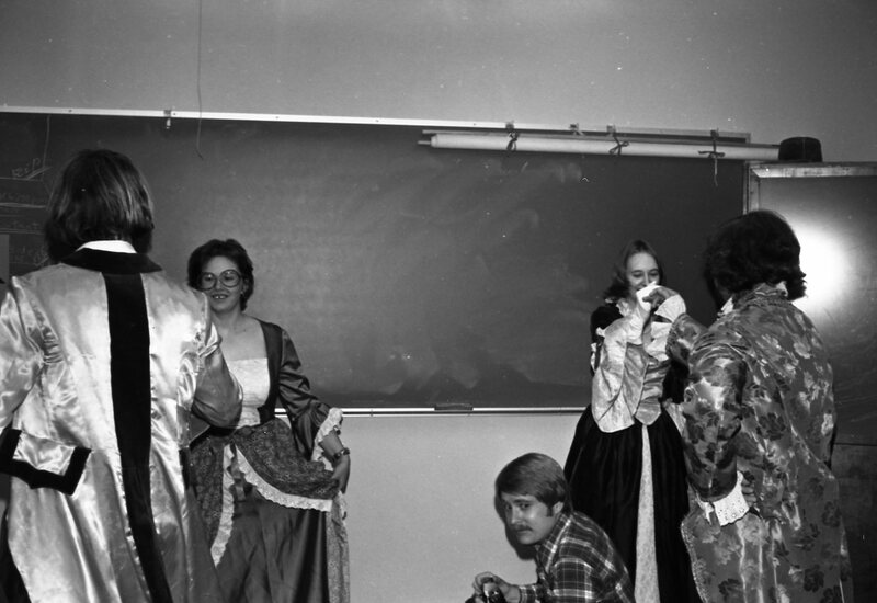 1977 Languages, French Club 34