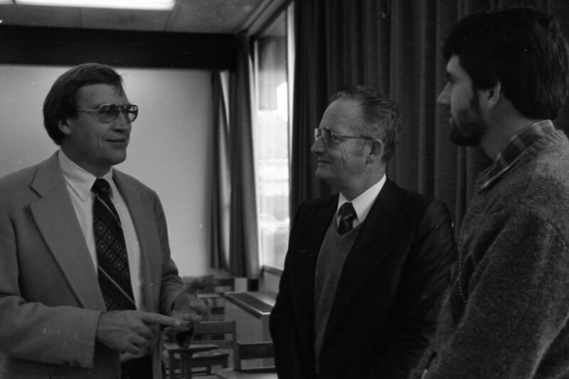 1984 Guests, Classroom 10