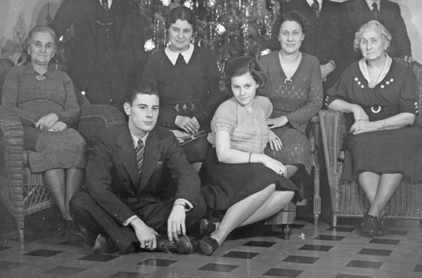 Reuter Group-U, Family 2