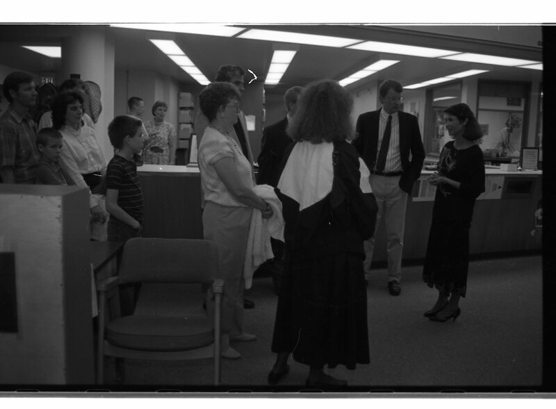 1989 Walter M. Pierce Library, Ribbon Cutting 21